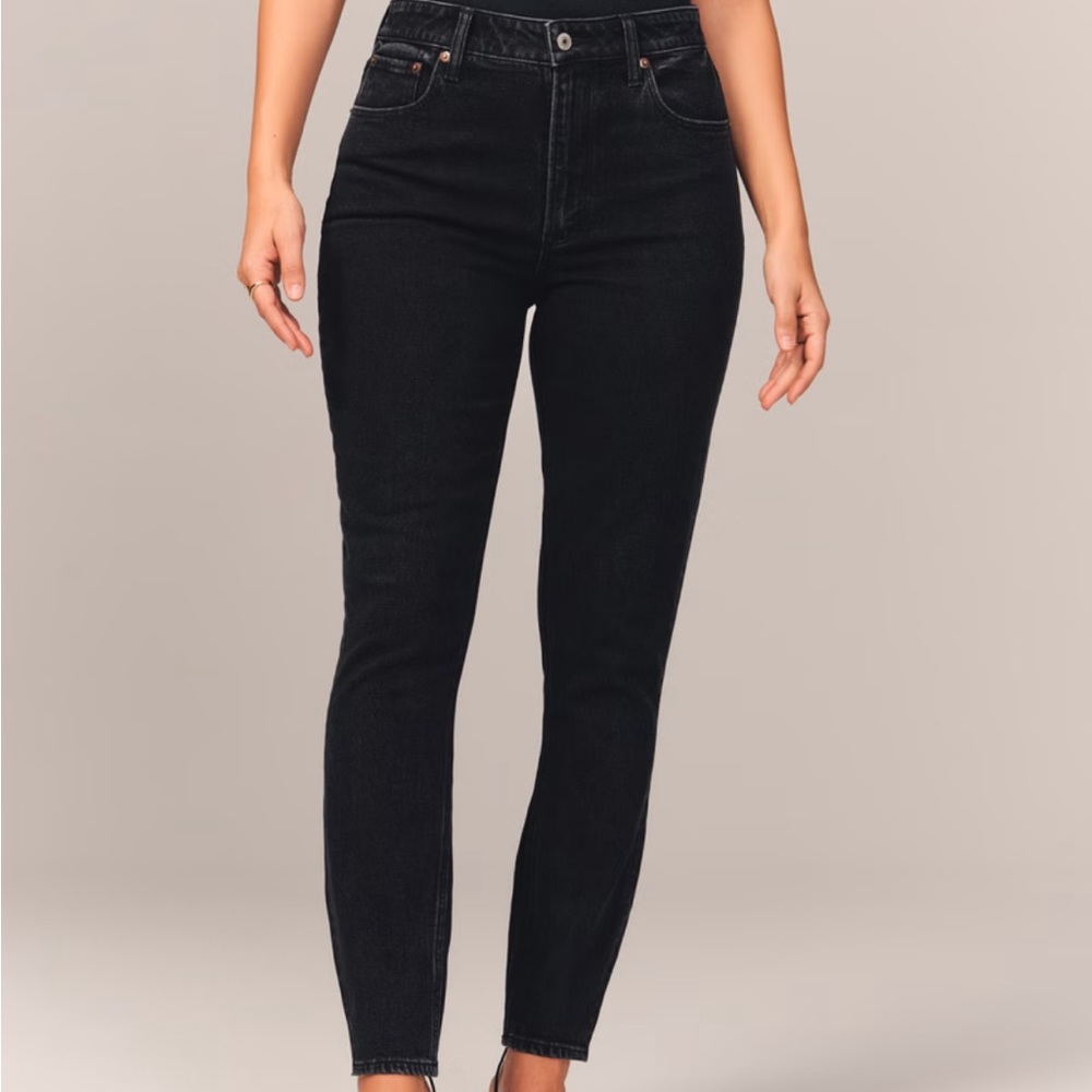 NWT Abercrombie Curvy High Rise Jean